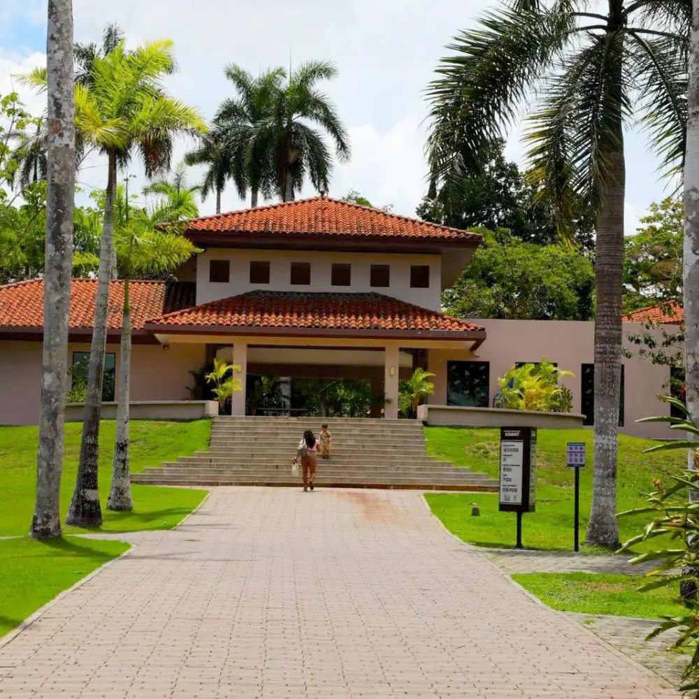 Jardín Botánico y Parque Municipal Summit