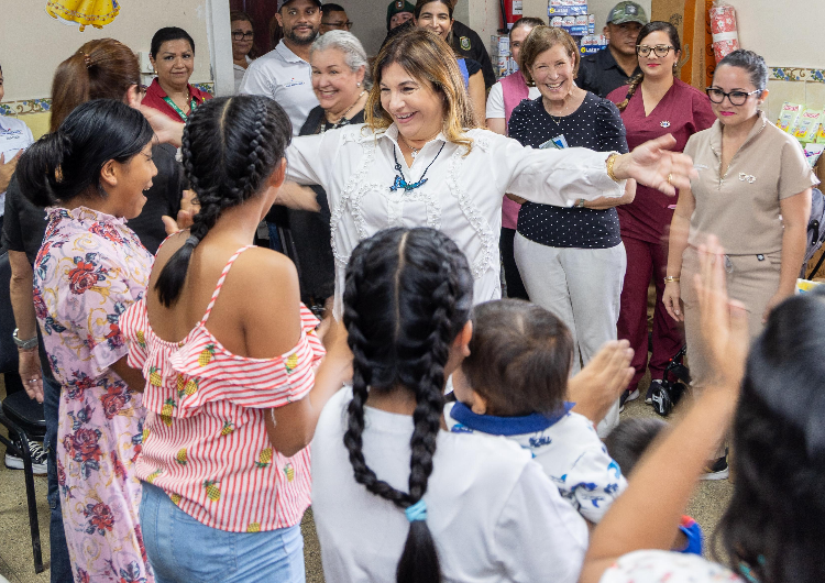 foto de portada de la publicación Entrega de donaciones a la Casa Hogar Soná y Lanzamiento del programa Ver y Oír para Aprender