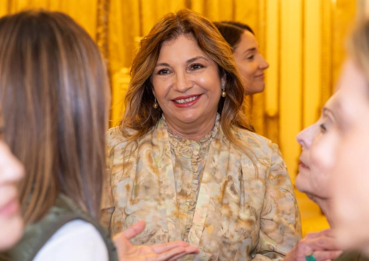 foto de portada de la publicación La fuerza de nuestras voluntarias: Historias de amor, servicio y transformación