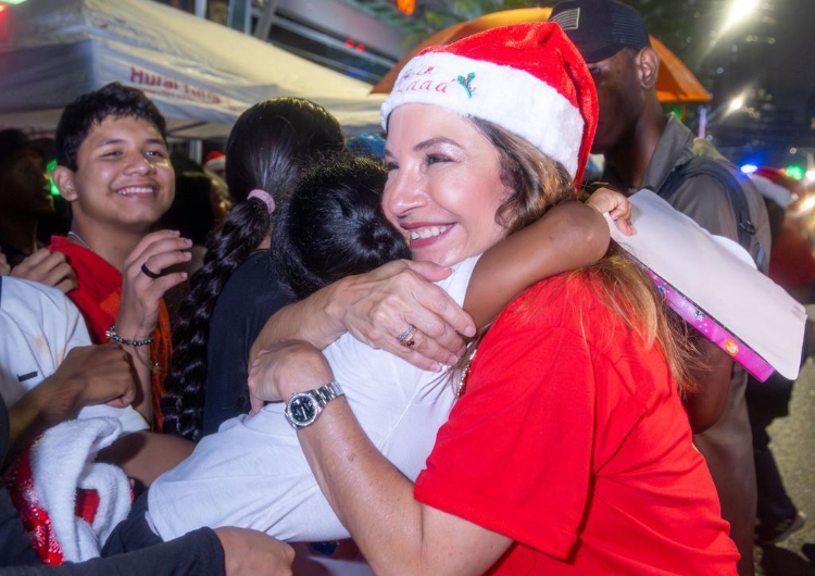 foto de portada de la publicación Una noche de luz, unión y segundas oportunidades en el Desfile de Navidad de la Ciudad de Panamá