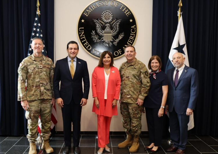 foto de portada de la publicación Diálogo y coordinación para ampliar el acceso a servicios de salud en comunidades vulnerables