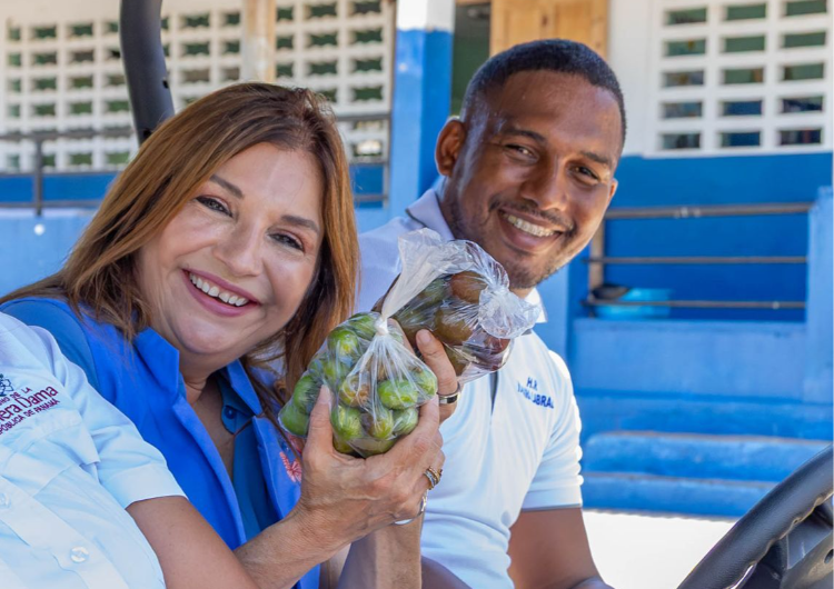 foto de portada de la publicación Primera Dama impulsa acciones sostenidas para la transformación de la comunidad de Isla Otoque