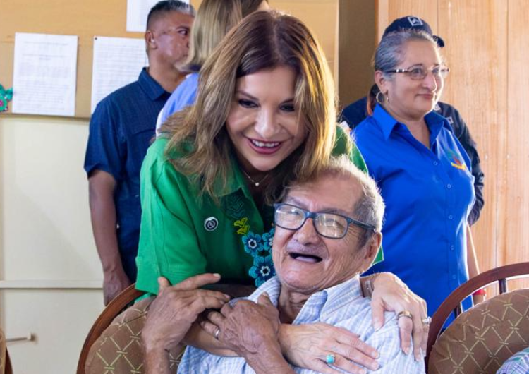 foto de portada de la publicación Centro Diurno de Atención de Las Lajas recibe visita y acompañamiento a sus adultos mayores