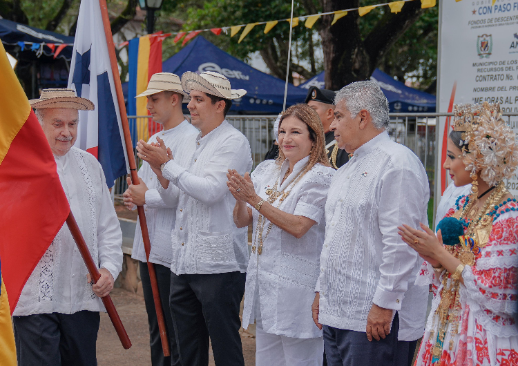 foto de portada de la publicación Conmemorando el Grito de Independencia en la histórica Villa de Los Santos