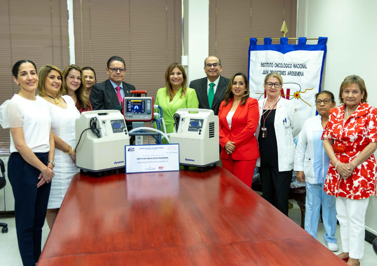 foto de portada de la publicación Despacho de la Primera Dama entrega importante donación al Instituto Oncológico Nacional