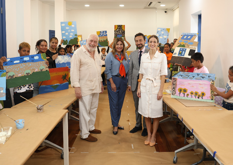 foto de portada de la publicación Colores, imaginación y diversión: Niños exploran el arte en el Verano Kids Zone